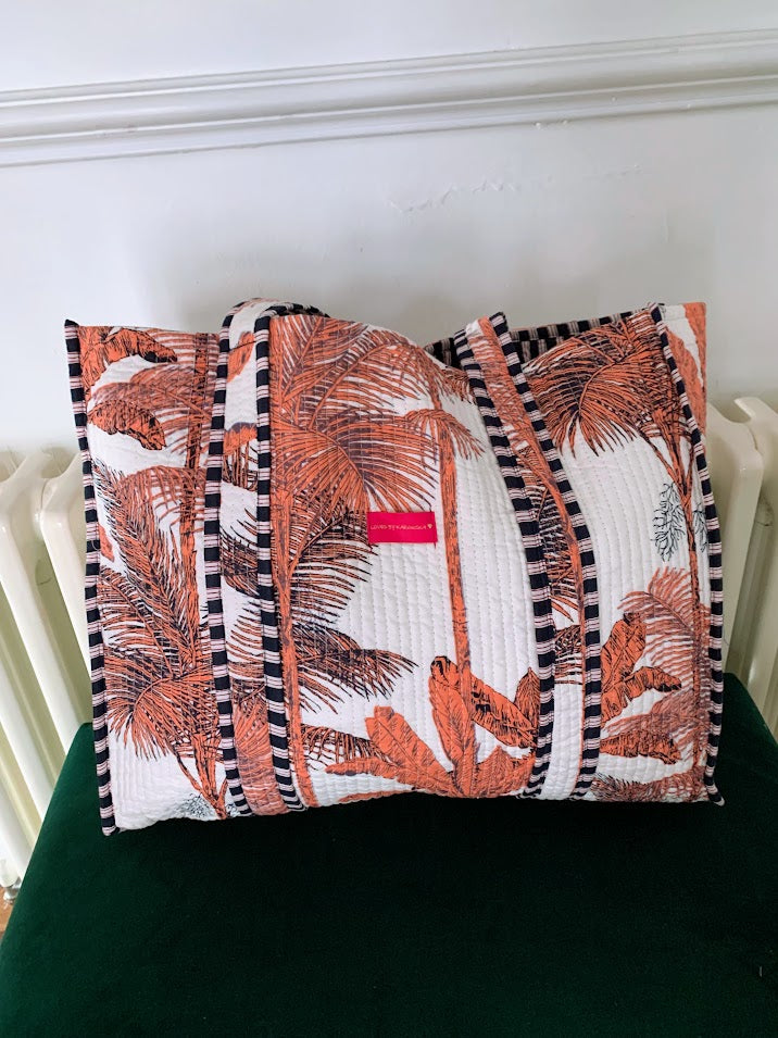 Honolulu Tote Bag ~ Coral